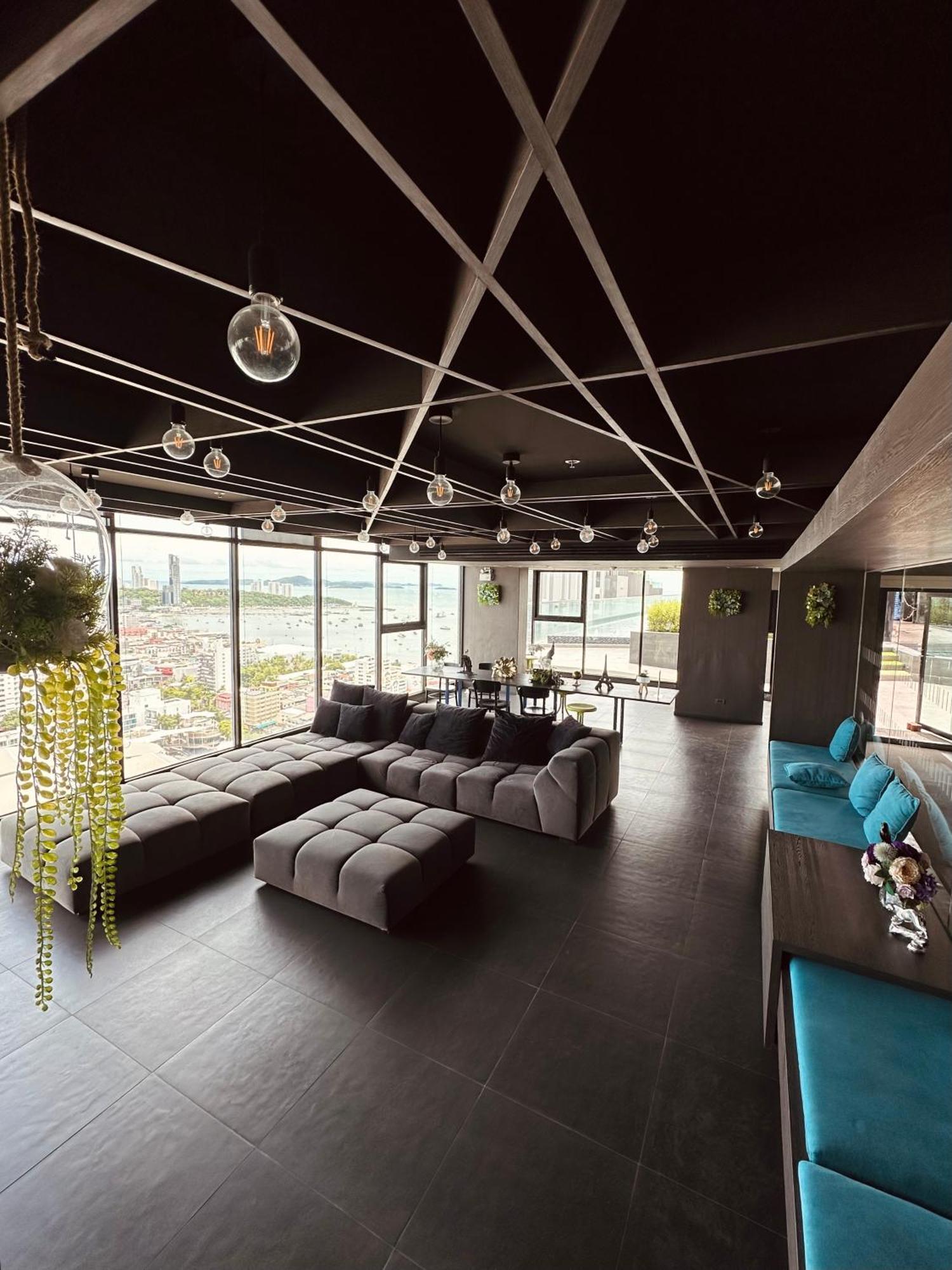 The Base Apartments At Central Pattaya Exteriör bild