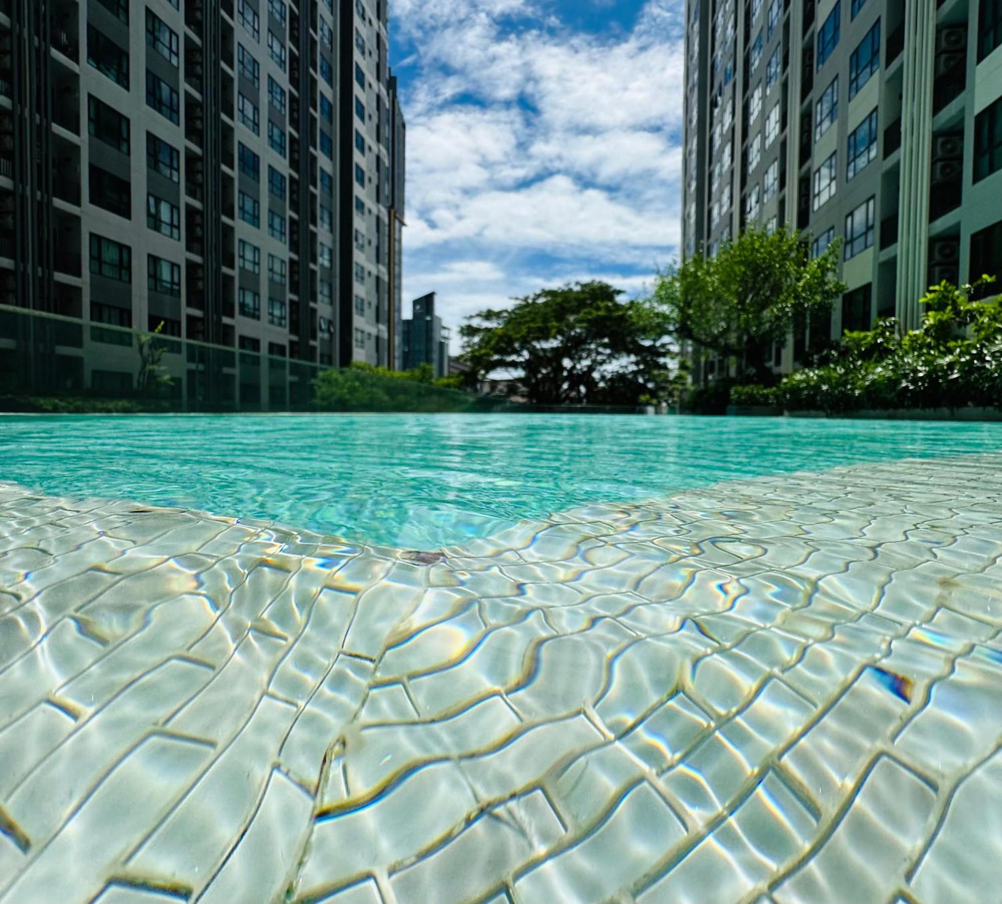 The Base Apartments At Central Pattaya Exteriör bild