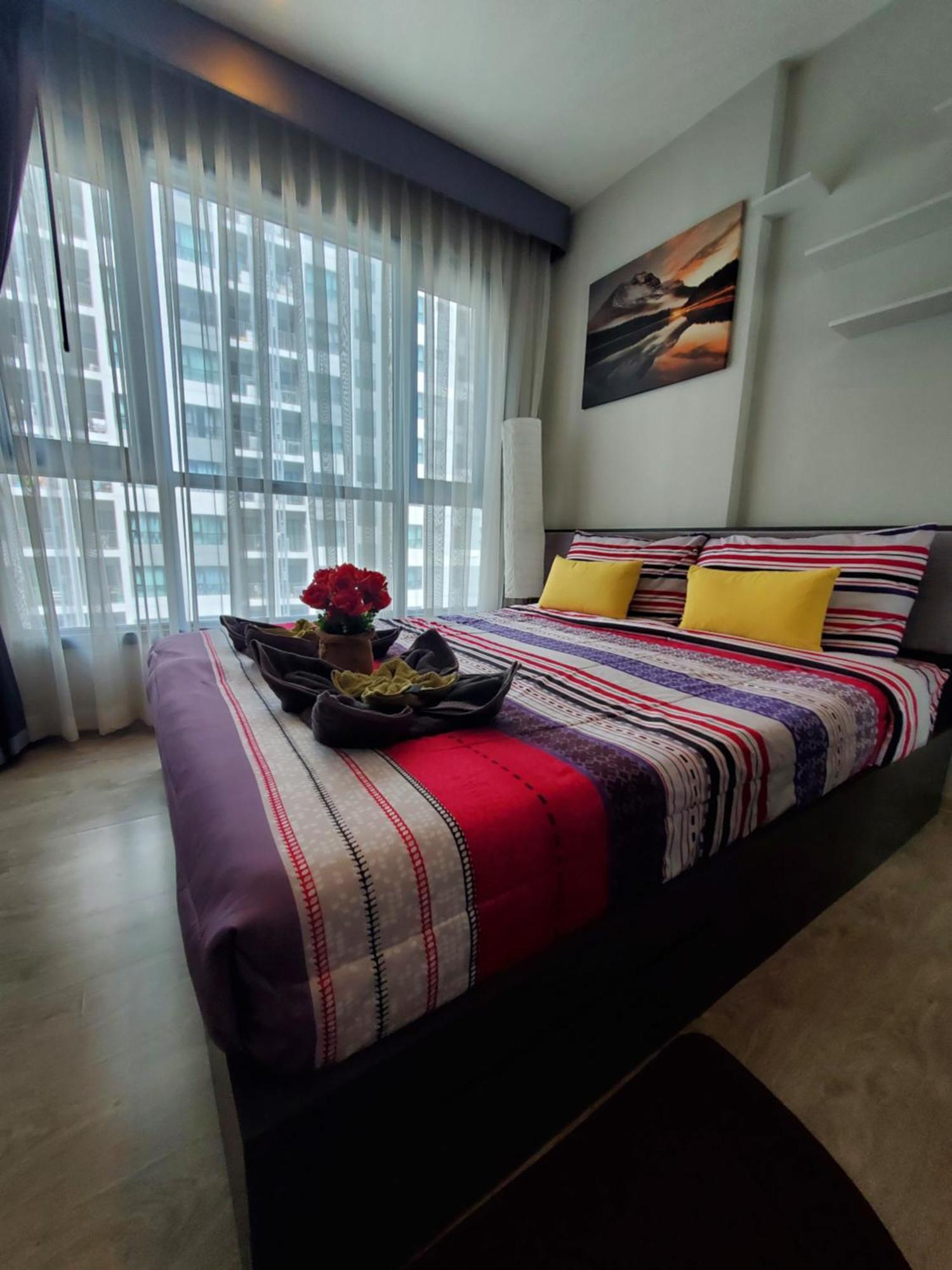 The Base Apartments At Central Pattaya Exteriör bild